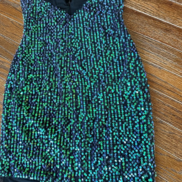 Size small forever 21 green sequin dress - Picture 5 of 6